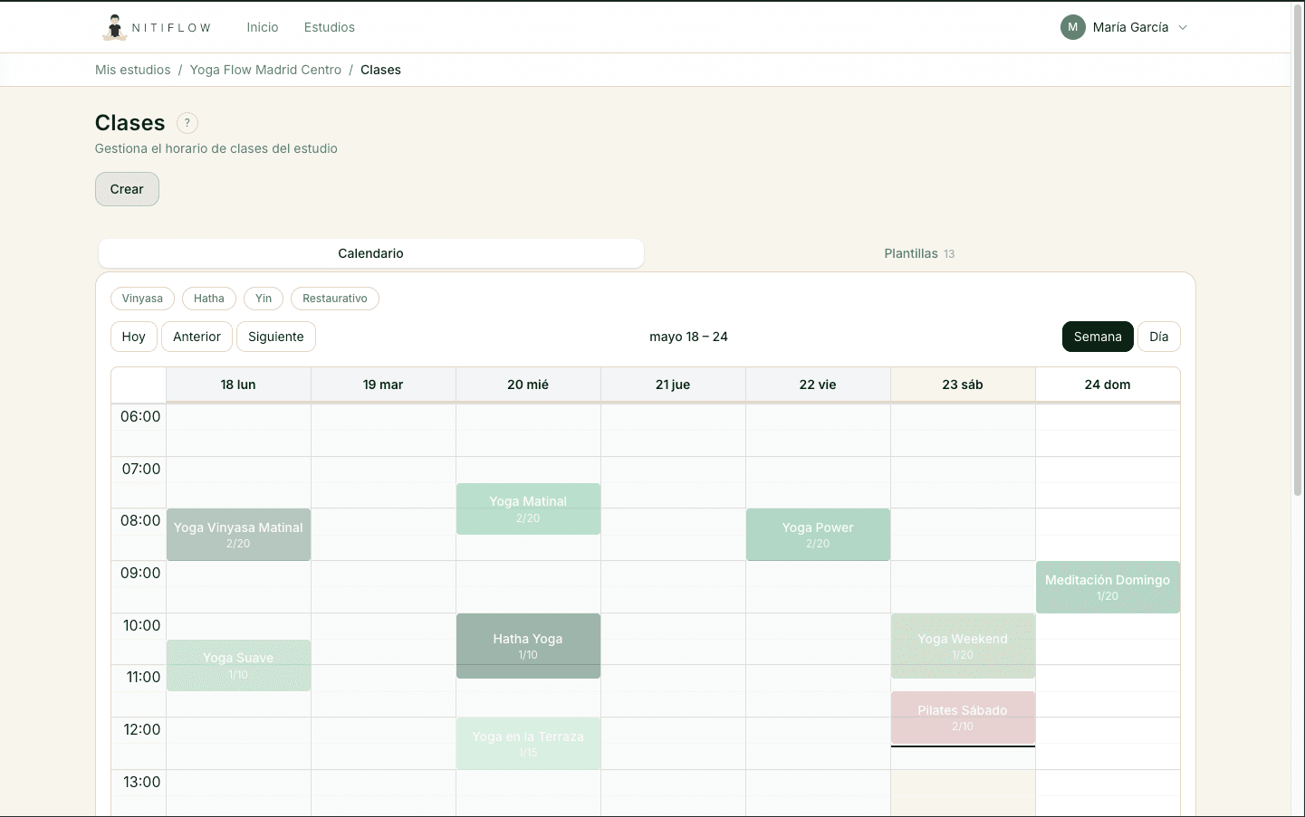 Calendario semanal de NitiFlow con clases, aforo y reservas